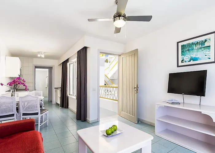 Bellevue Aquarius 卡门港